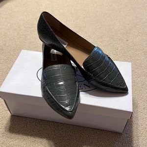 Steve Madden flats